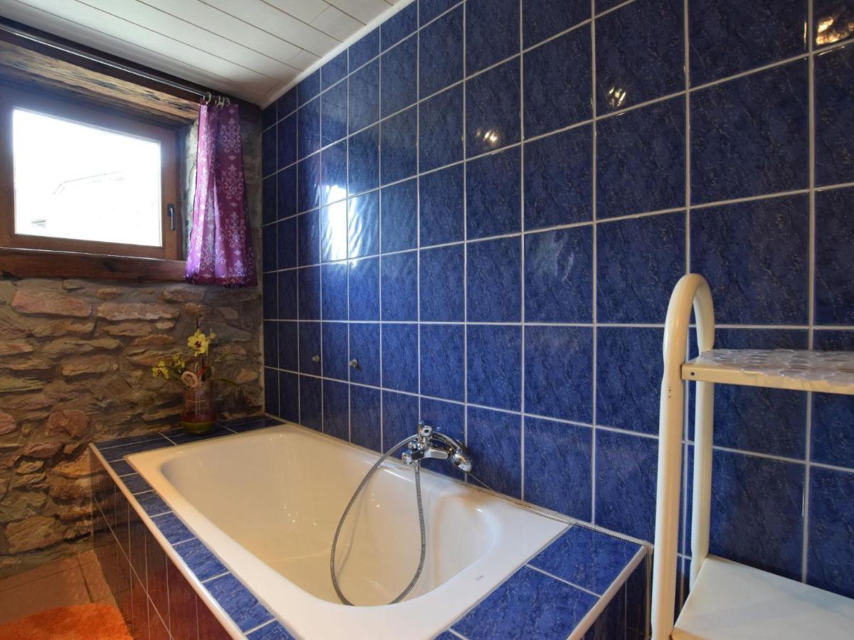 Quaint In Petite Langlire With Bubble Bath *